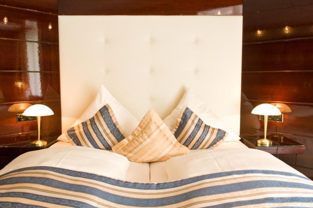 Hotel Moselstern Brixiade &triton Cochem