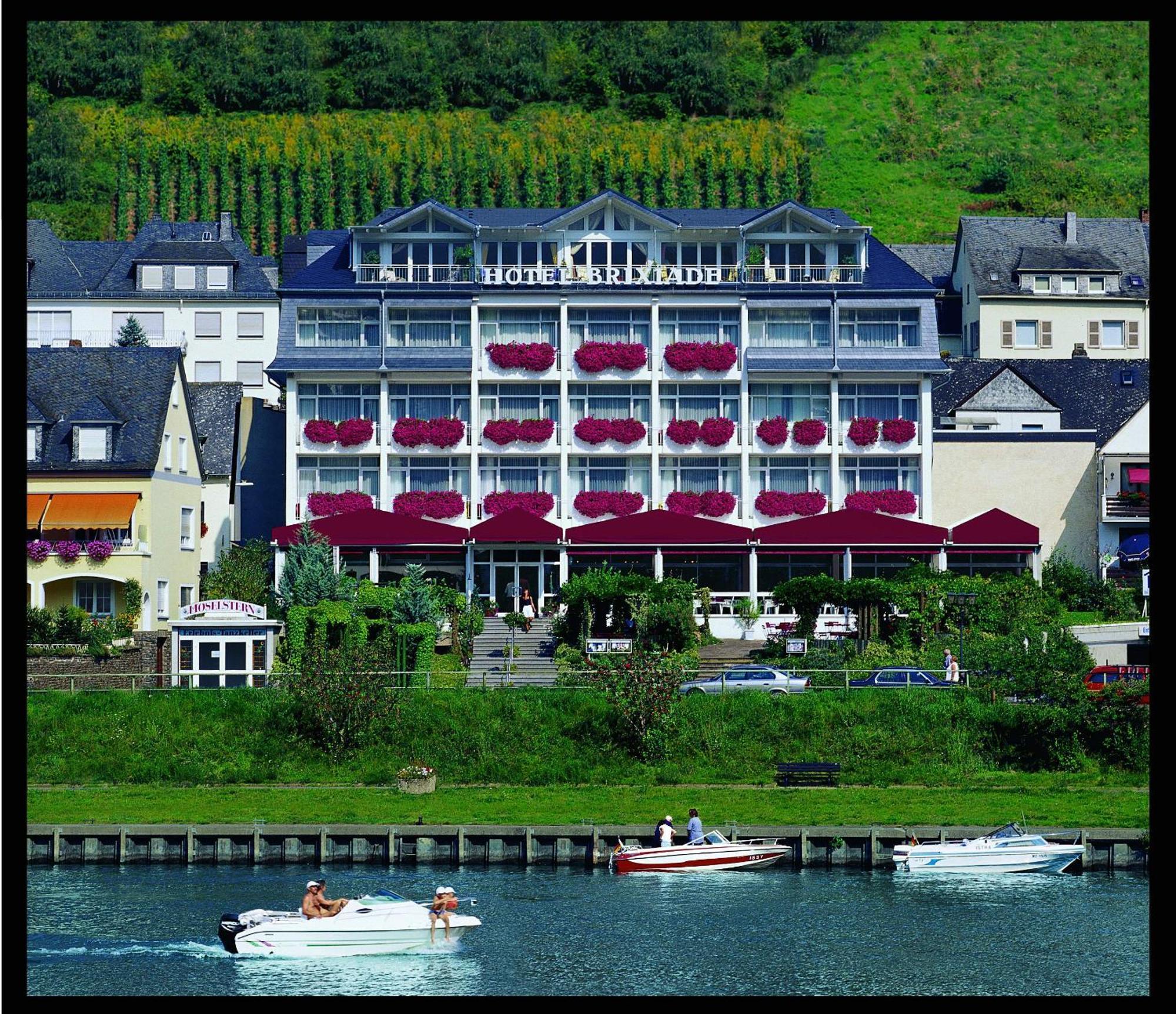 Hotel Moselstern Brixiade &triton 4*